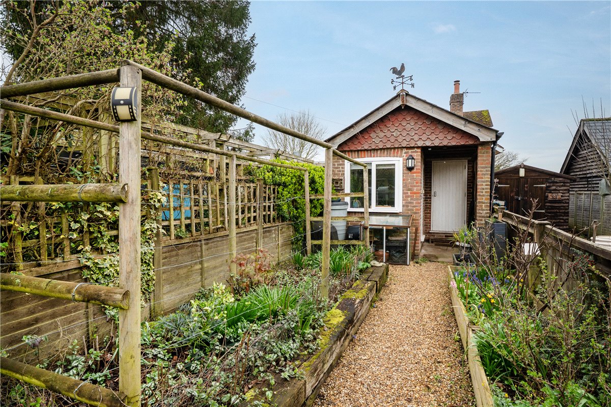 3 bedroom House, Gladstone Terrace, Sugar Lane, SP11 - Sold STC, Image 9