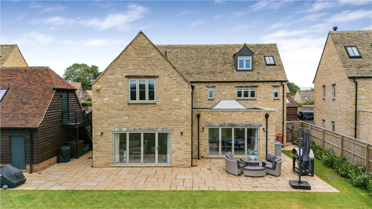 6 bedroom House, Lower End, Alvescot, OX18 - Available, Image 17