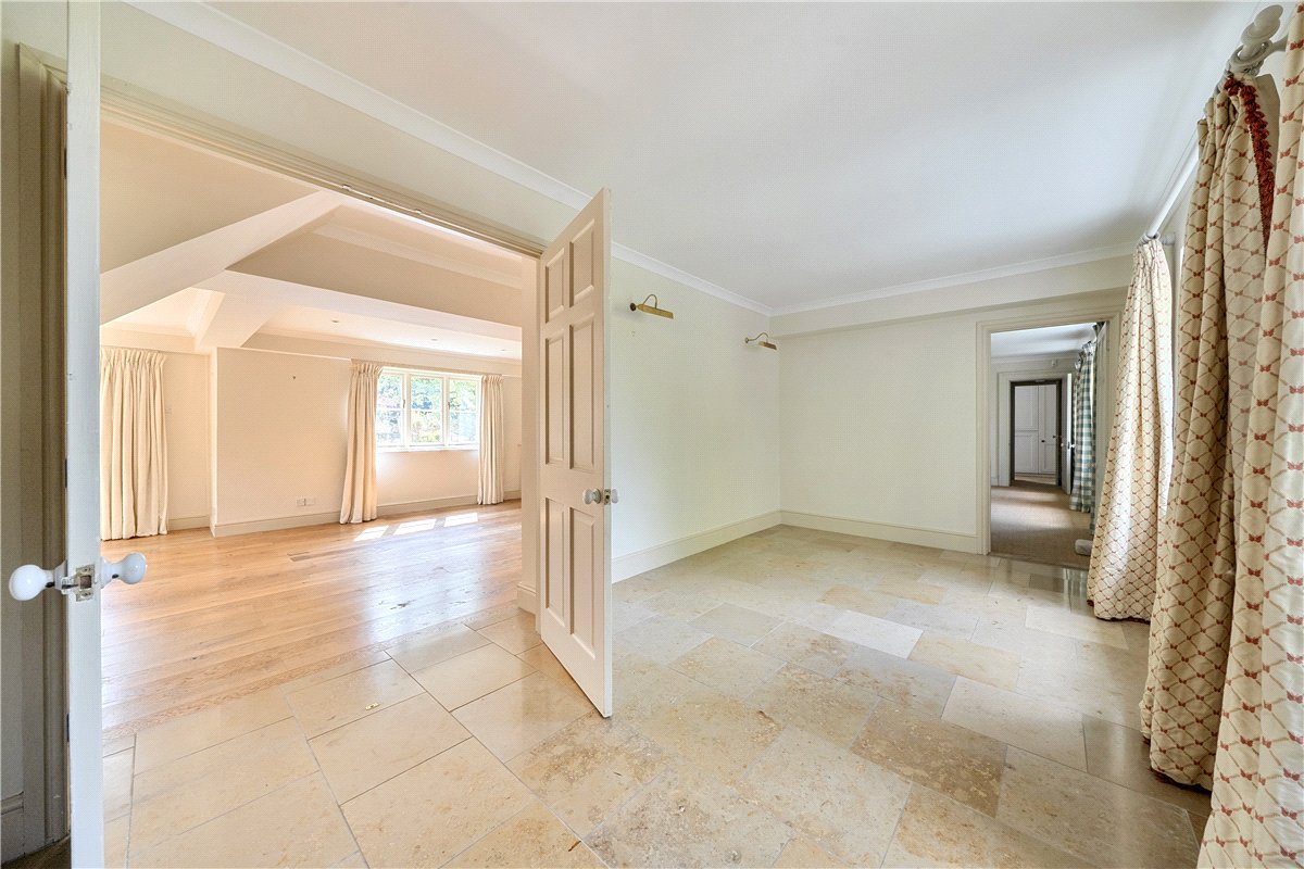5 bedroom House, Calstone, Calne, SN11 - Available, Image 6