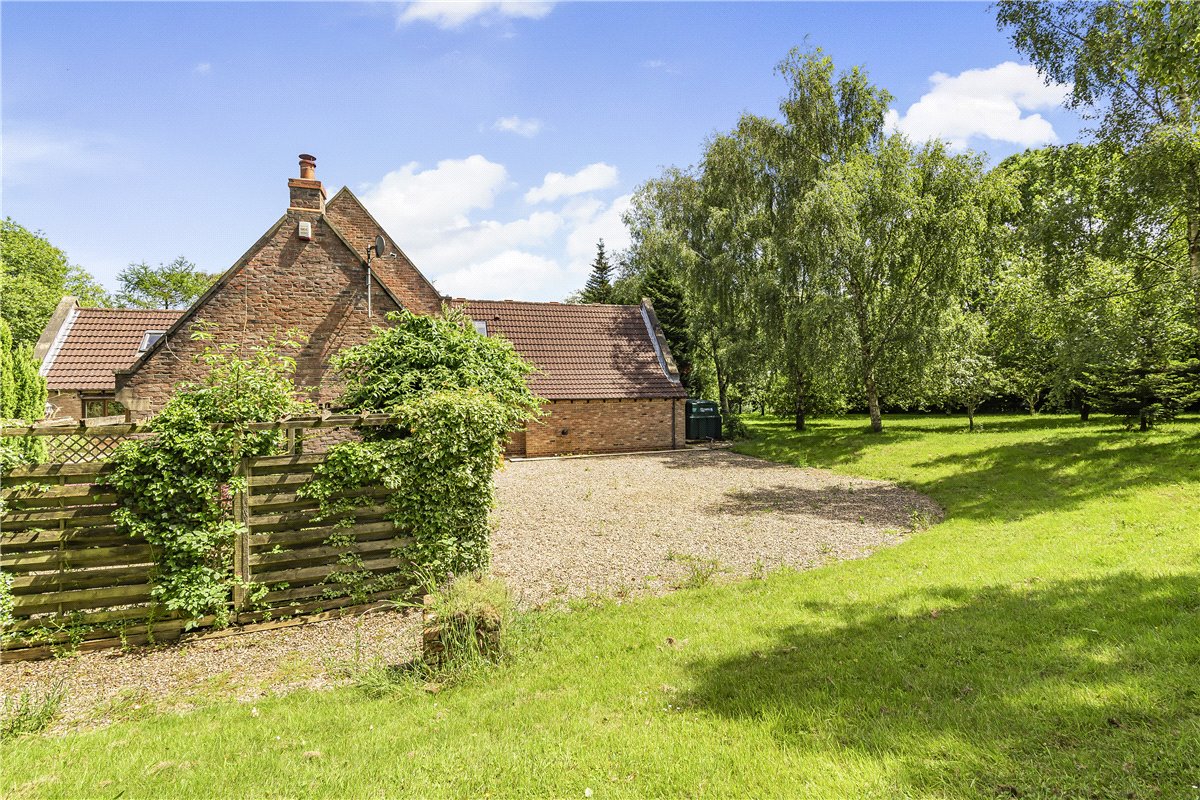 5 bedroom House, Salmon Lane, Kirkby-in-Ashfield, NG17 - Available, Image 14