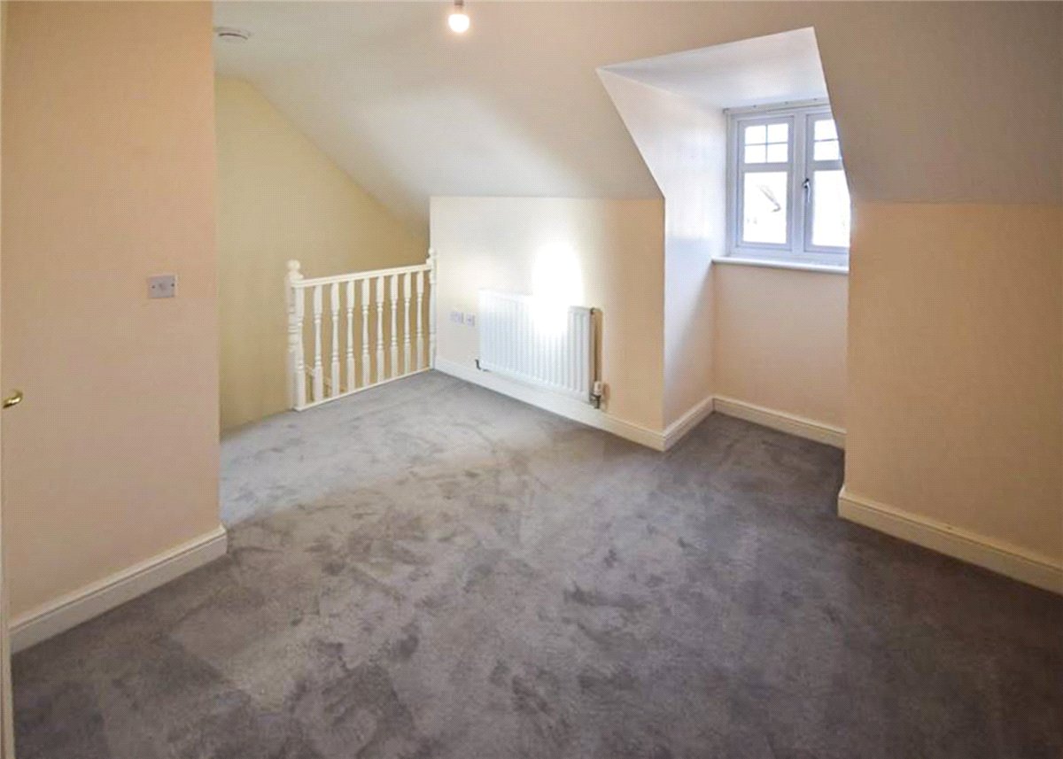 3 bedroom House, Bracken Way, Harworth, DN11 - , Image 4