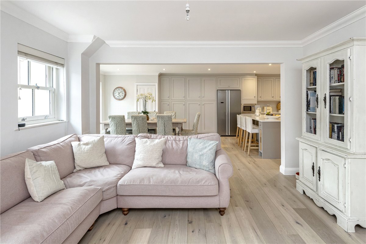 4 bedroom House, Eveleigh Avenue, Bath, BA1 - , Image 6