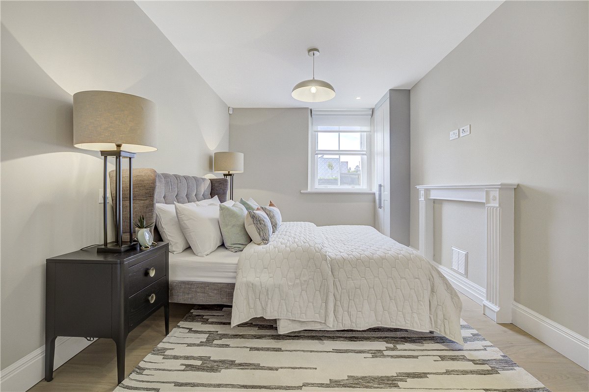 2 bedroom Flat, Wimpole Street, Marylebone, W1G - Available, Image 2