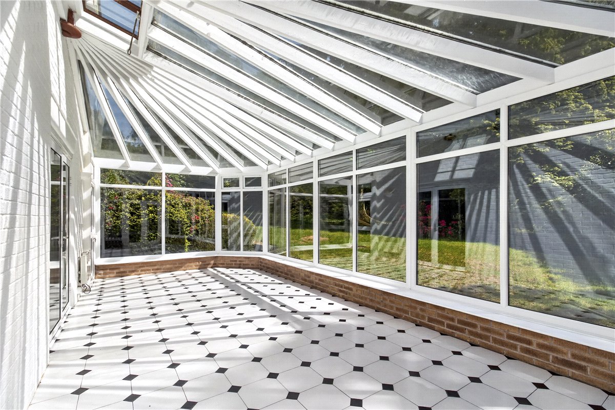 4 bedroom House, Whitmore Heath, Newcastle, ST5 - Available, Image 11