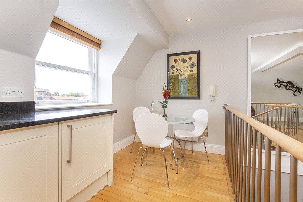 1 bedroom Flat, Low Petergate, York, YO1 - , Image 4