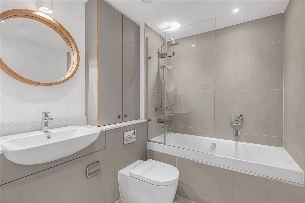 2 bedroom Flat, Marylebone High Street, Marylebone, W1U - Available, Image 2