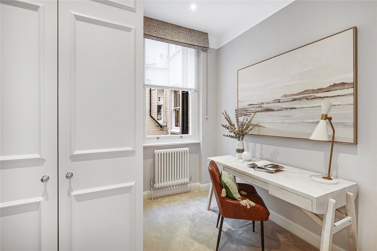 4 bedroom Flat, Gloucester Road, South Kensington, SW7 - Available, Image 4