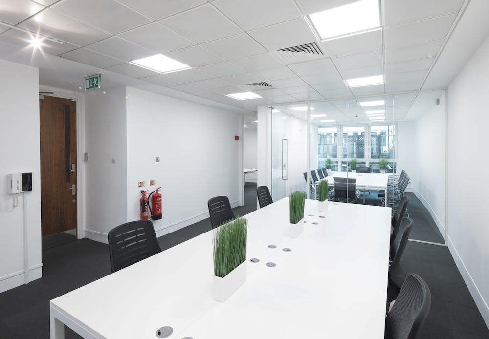 1276 to 2590 Sq Ft, 43 London Wall, London, EC2M - Available, Image 3