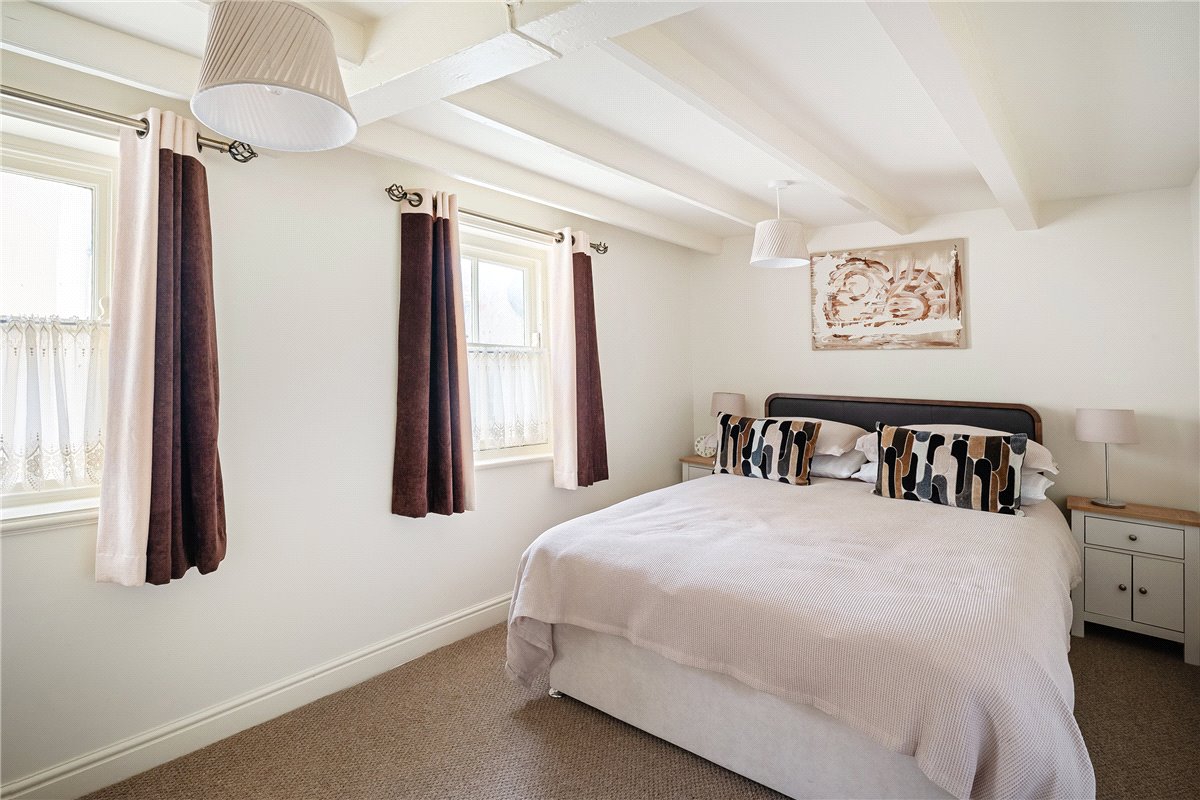 3 bedroom Cottage, Boathouse Yard, Staithes, TS13 - Available, Image 5