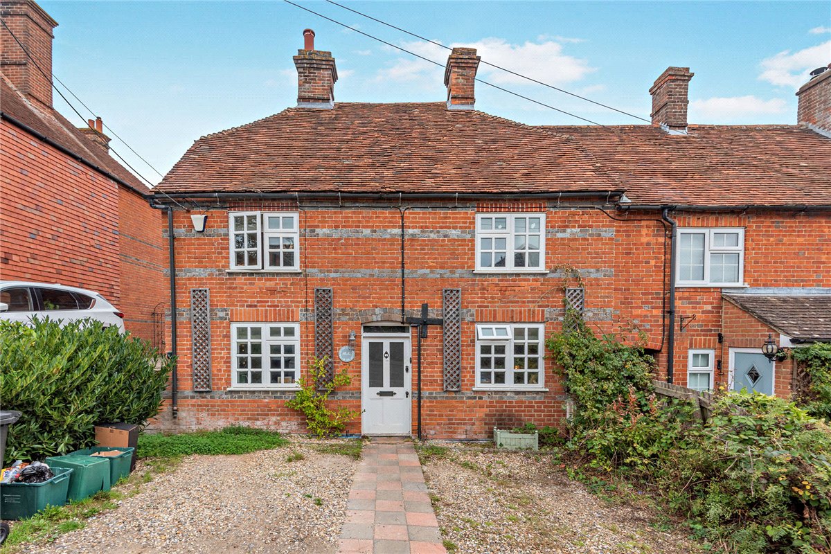 4 bedroom House, Cold Ash Hill, Cold Ash, RG18 - Sold STC