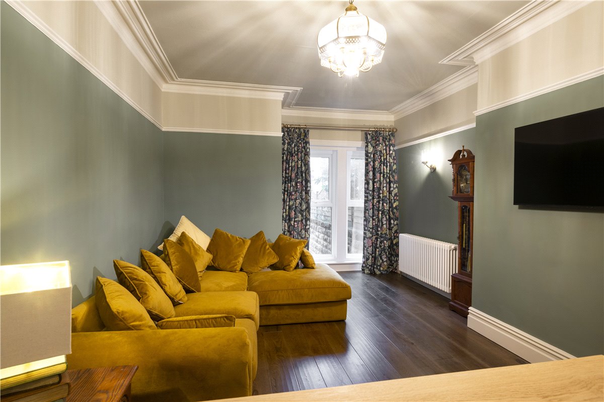 6 bedroom House, Harlow Moor Drive, Harrogate, HG2 - Let Agreed, Image 9