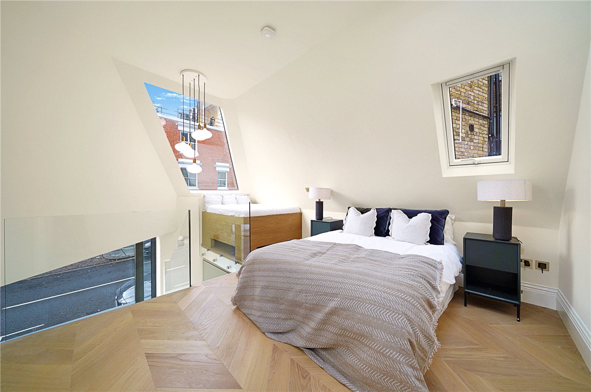 3 bedroom House, Cortayne Road, London, SW6 - Available, Image 8