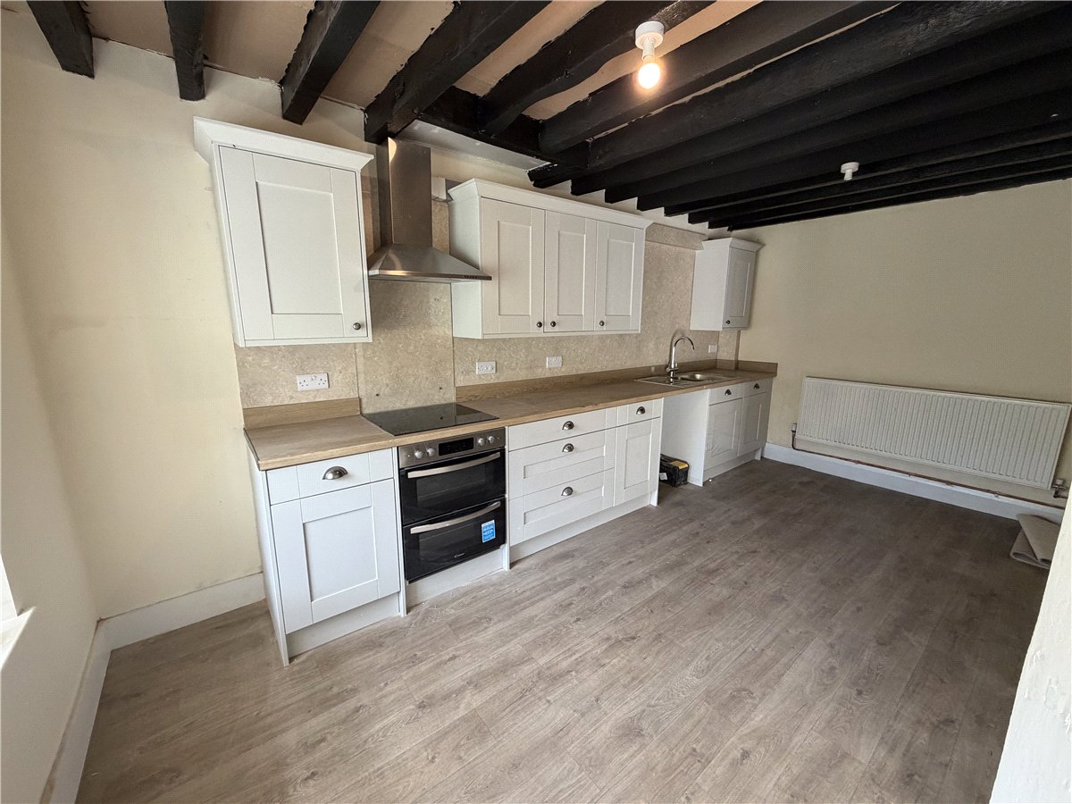 4 bedroom House, Mochdre Road, Colwyn Bay, LL28 - Available, Image 4