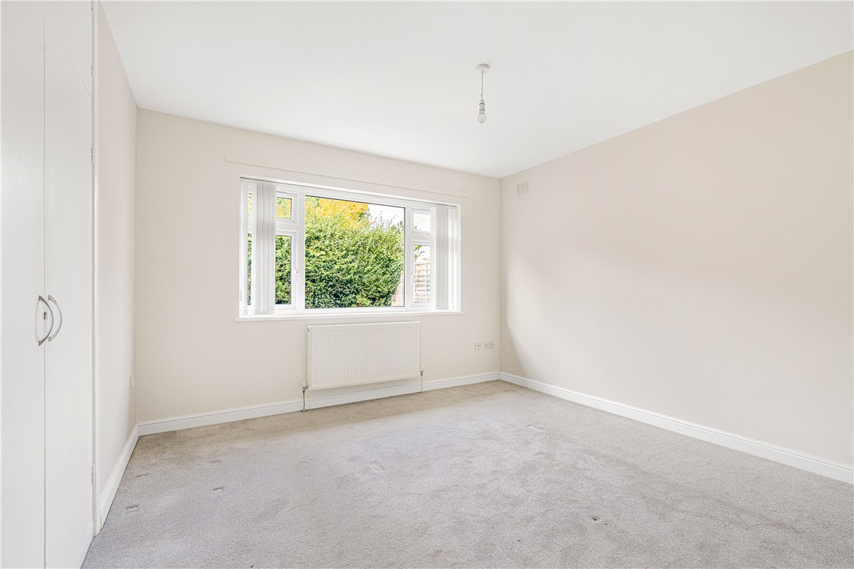 3 bedroom Bungalow, Cromwell Lane, Burton Green, CV8 - Available, Image 4