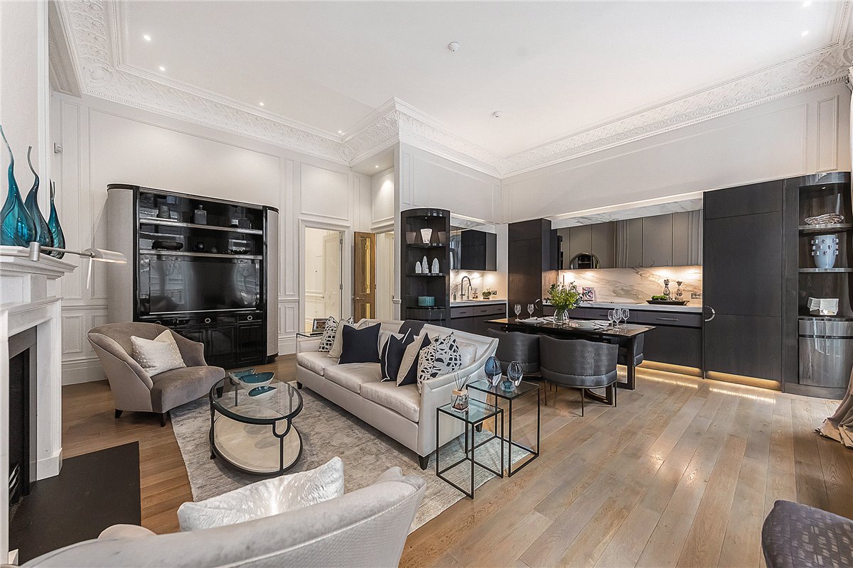 2 bedroom Flat, Ennismore Gardens, Knightsbridge, SW7 - Available, Image 12