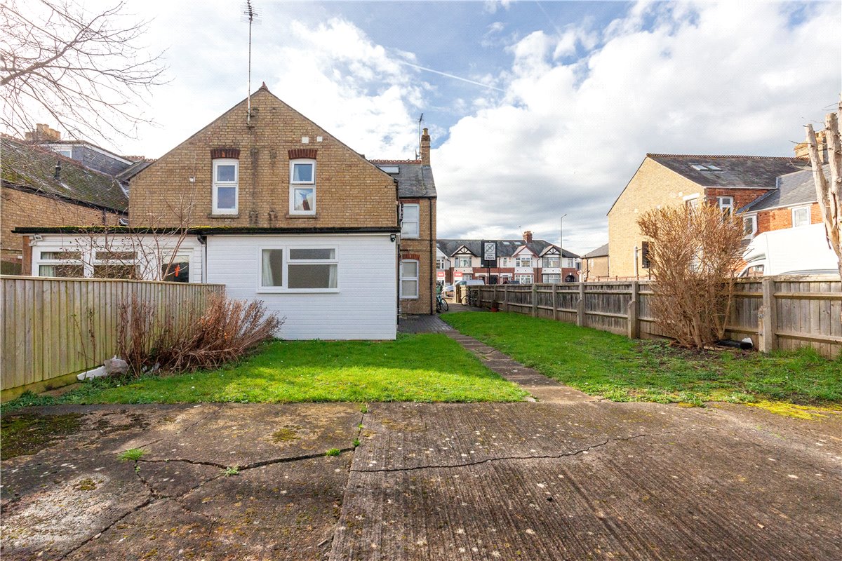 1 bedroom Flat, Cowley Road, Oxford, OX4 - Available, Image 9