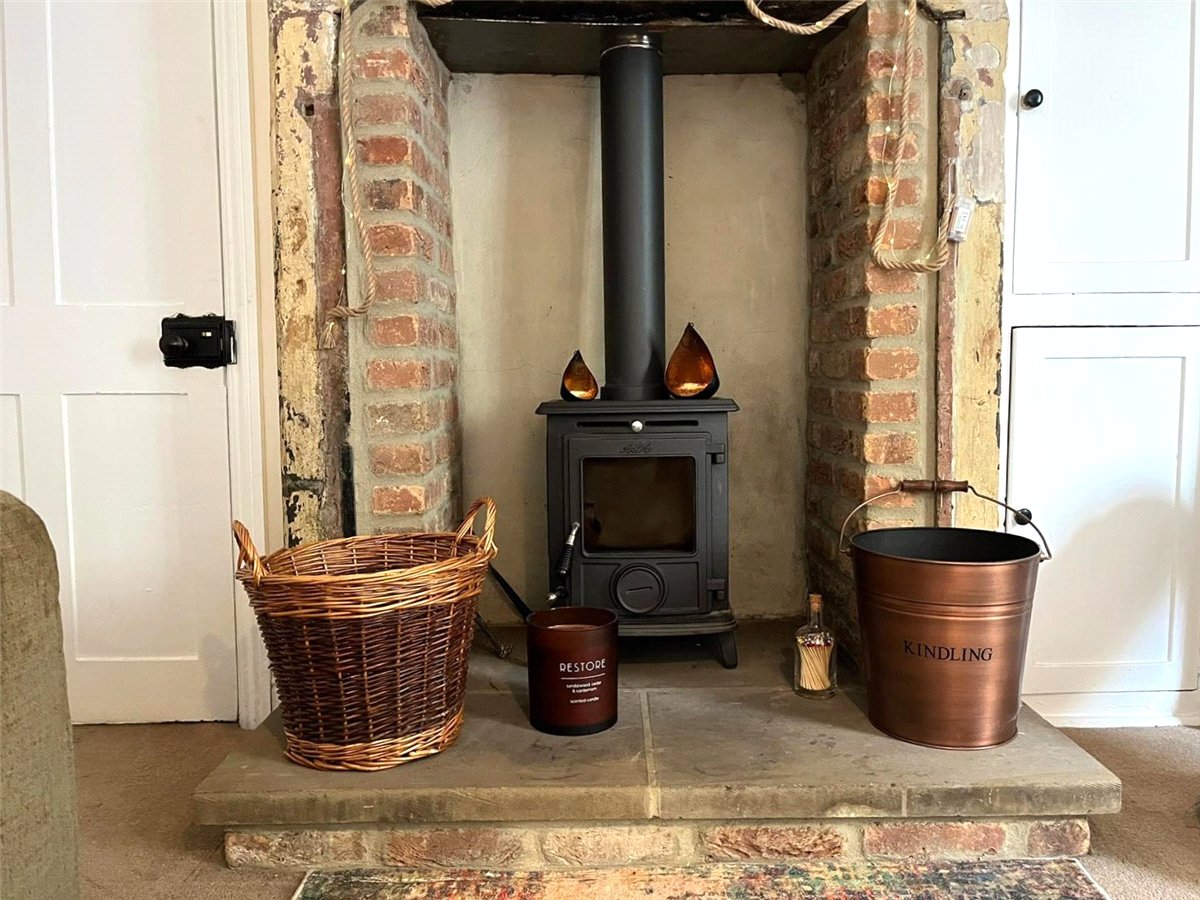 3 bedroom Cottage, Planetree Cottage, The Green, DL8 - , Image 3