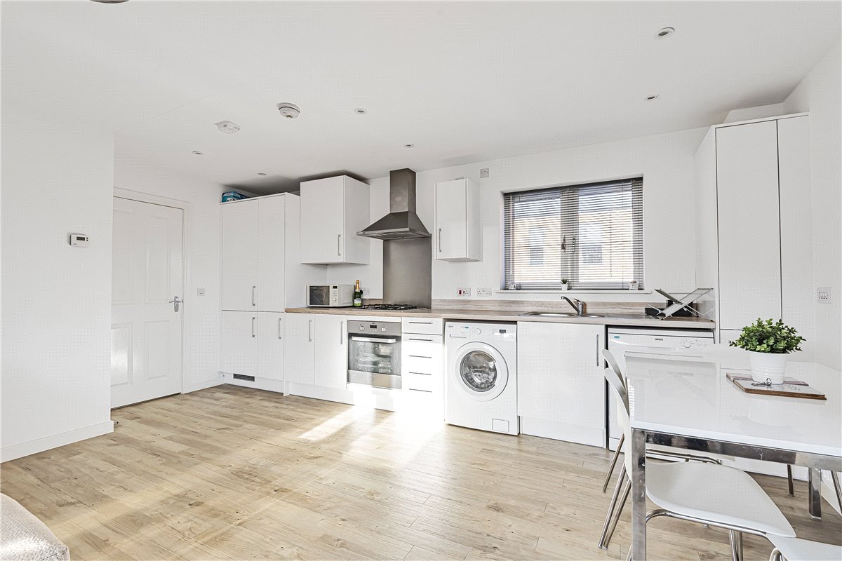 2 bedroom Flat, Vaynol Way, Whitehouse, MK8 - Let Agreed, Image 4
