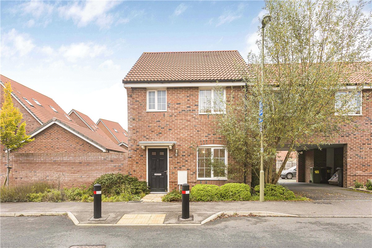 3 bedroom House, Diamond Drive, Didcot, OX11 - 