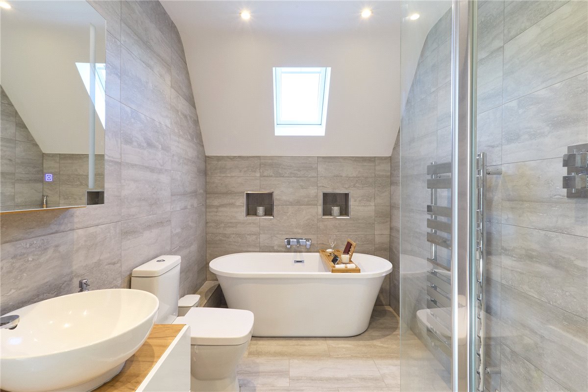 4 bedroom House, Newmarket Road, Kennett, CB8 - Sold, Image 7