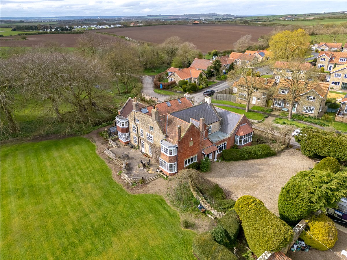 7 bedroom House, Main Street, Gristhorpe, YO14 - Sold, Image 3