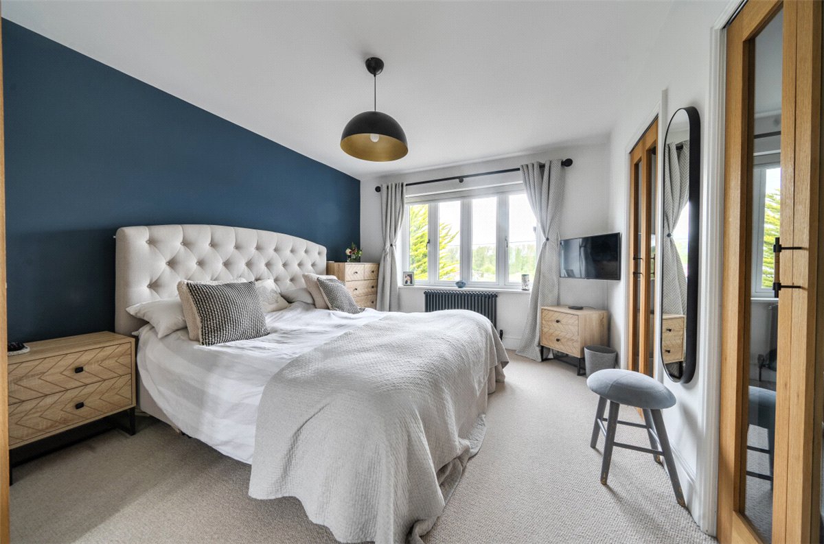 4 bedroom House, Elcot Lane, Marlborough, SN8 - Available, Image 13