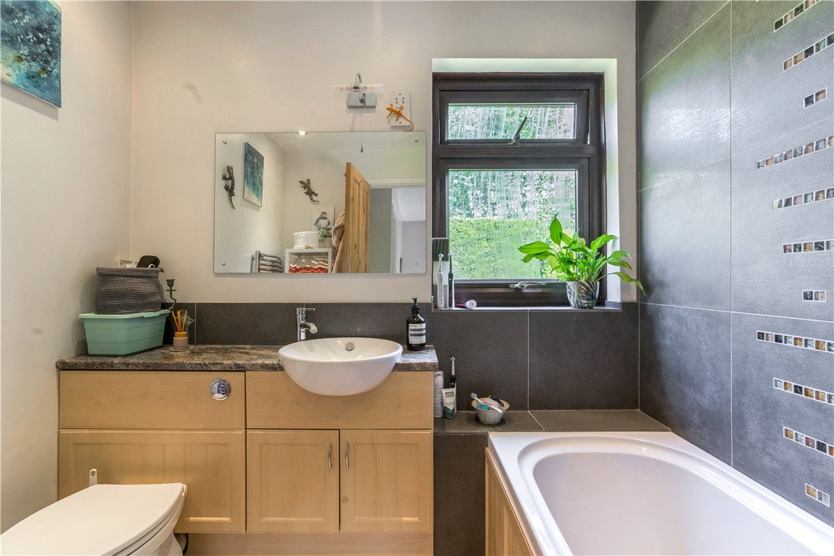 4 bedroom House, Hughes Close, Marlborough, SN8 - Available, Image 19