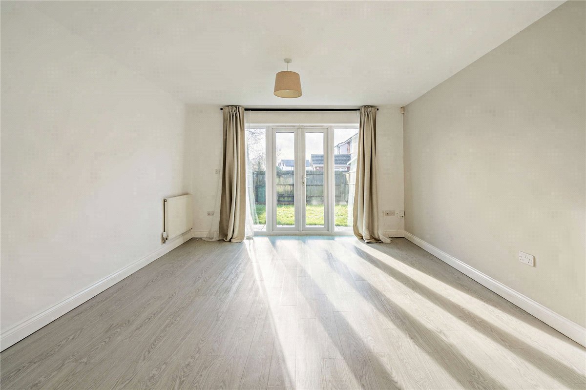 2 bedroom House, Redfinch Mews, Thatcham, RG19 - Sold, Image 11