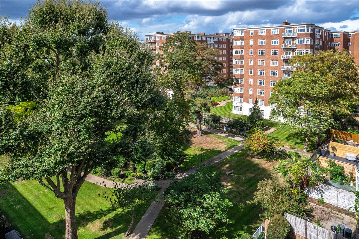 5 bedroom Flat, Ennismore Gardens, Knightsbridge, SW7 - Available, Image 11