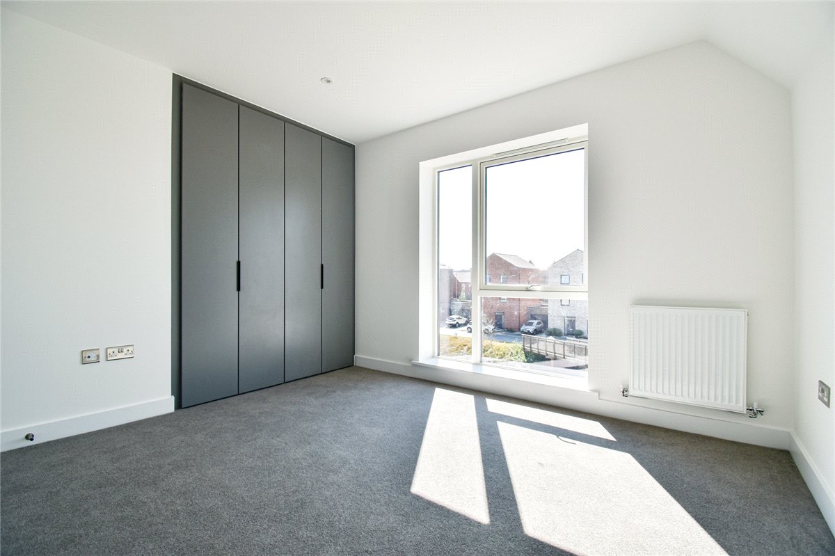 4 bedroom House, Gregory Park North, Cambridge, CB5 - , Image 2