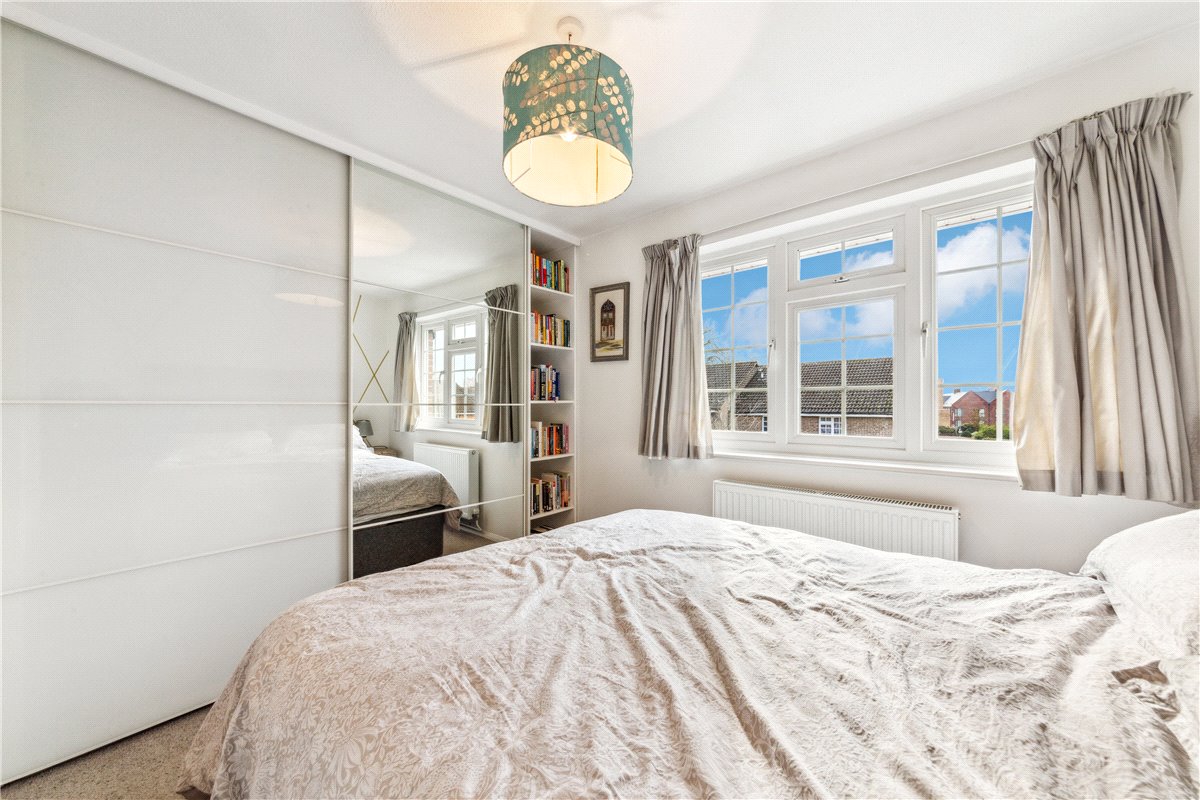 2 bedroom House, St. Peter's Close, London, SW17 - Sold, Image 9