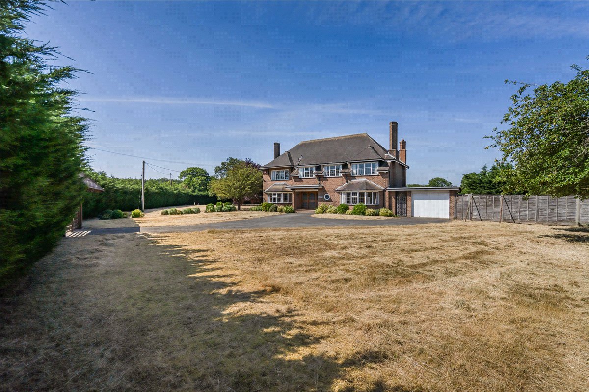 4 Bedroom Single Family Home/House's Image 9