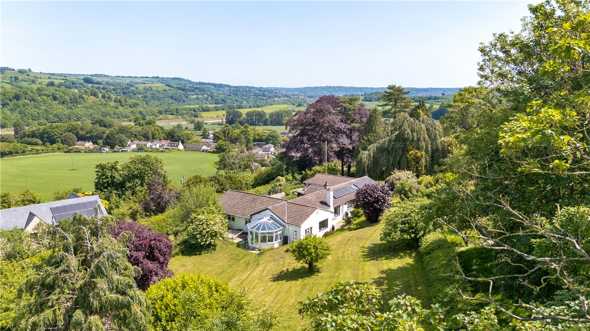4 bedroom House, Corston, Bath, BA2 - Available, Image 2