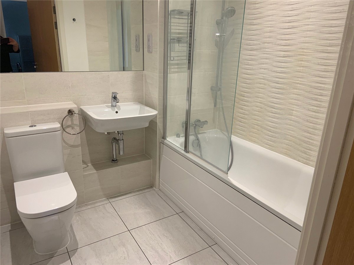 2 bedroom Flat, Midland Road, Bath, BA2 - Available, Image 4