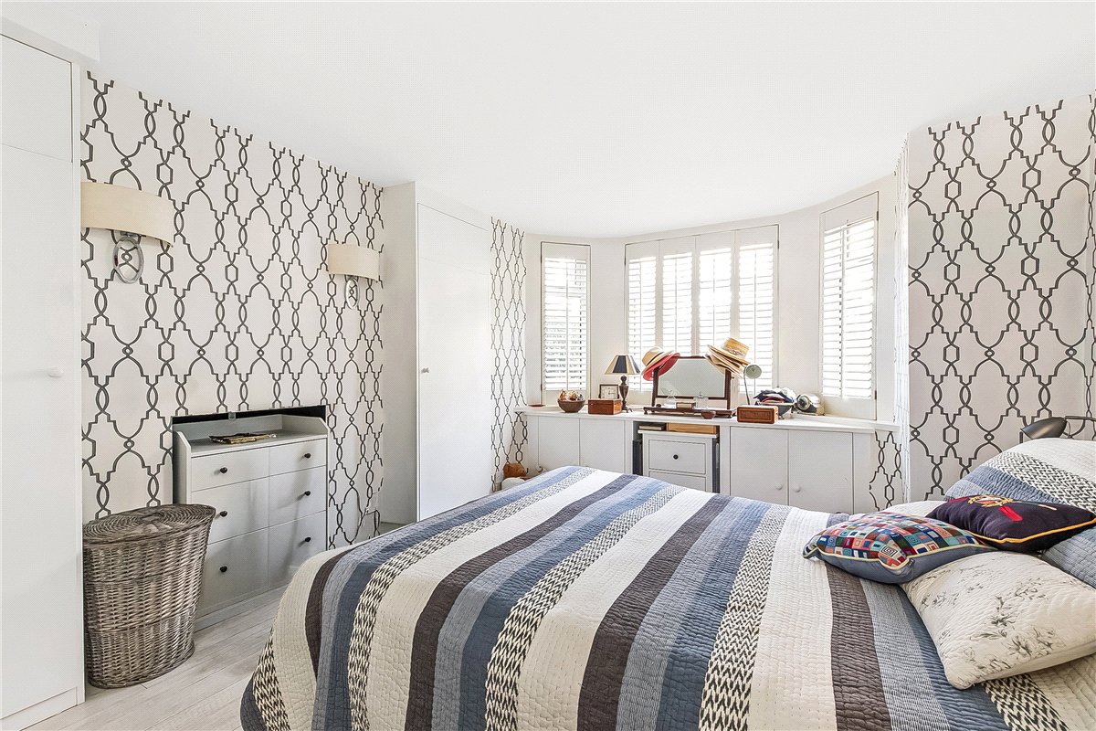 2 bedroom Maisonette, Althorp Road, London, SW17 - Available, Image 9