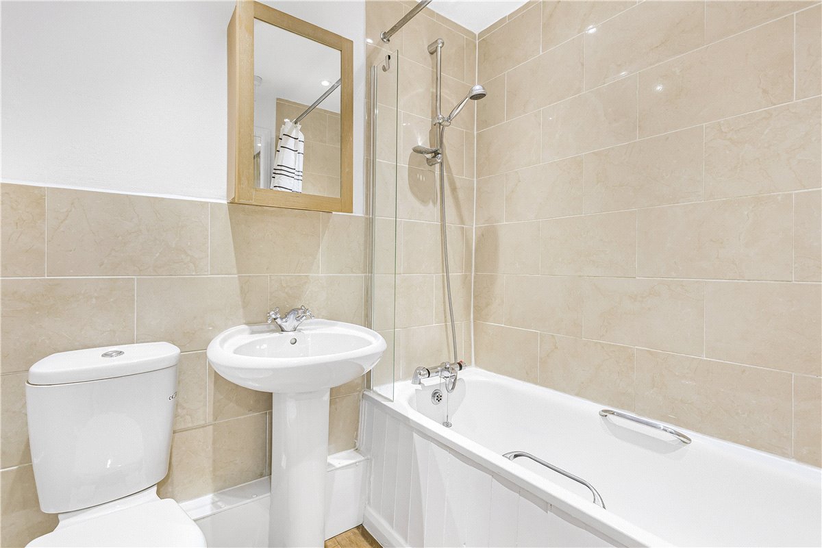 2 bedroom House, Barn Close, Kidlington, OX5 - , Image 5