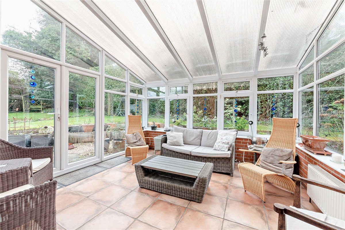 5 bedroom House, Andover Road, Newbury, RG14 - Available, Image 10