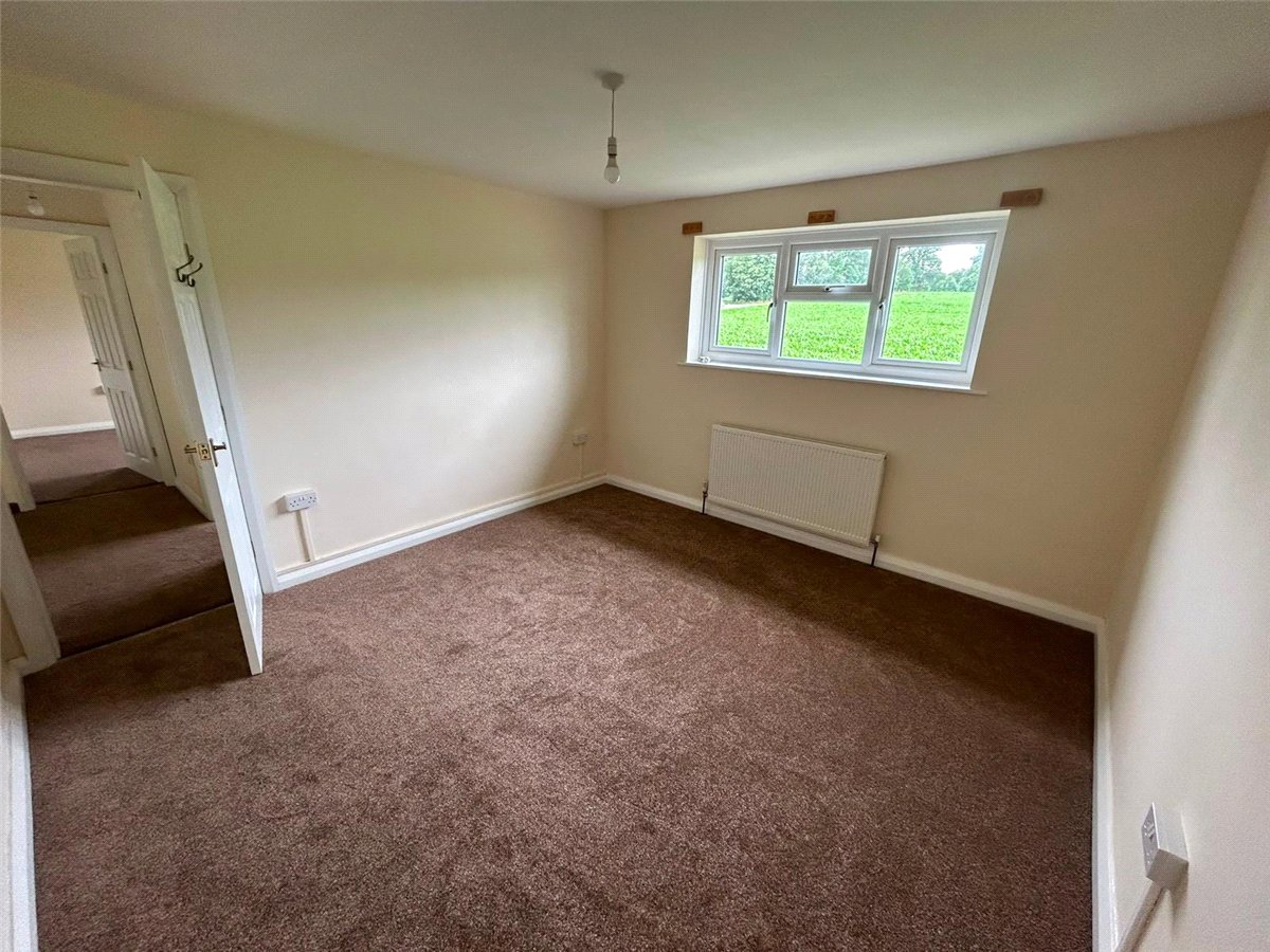 3 bedroom House, Overton Road, Ruabon, LL14 - Available, Image 9
