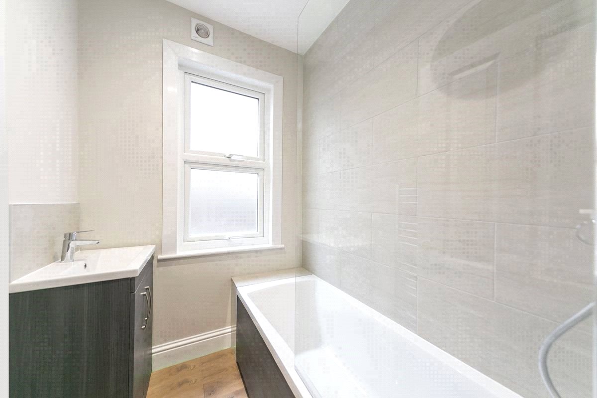 2 bedroom Flat, Racton Road, London, SW6 - Sold, Image 4
