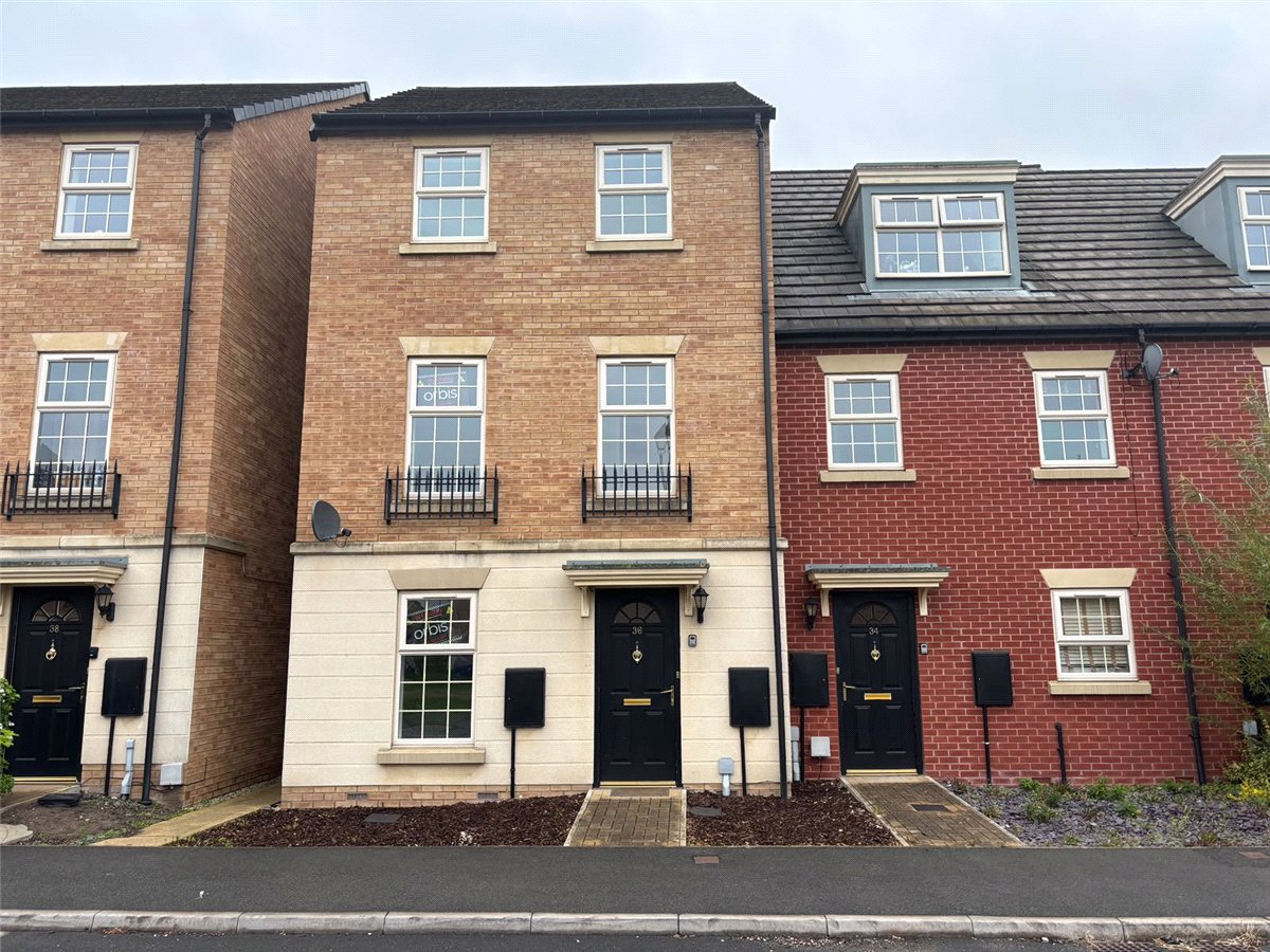 5 bedroom House, Comelybank Drive, Mexborough, S64 - Available