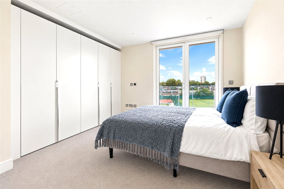 2 bedroom Flat, Broomhouse Lane, London, SW6 - Available, Image 4