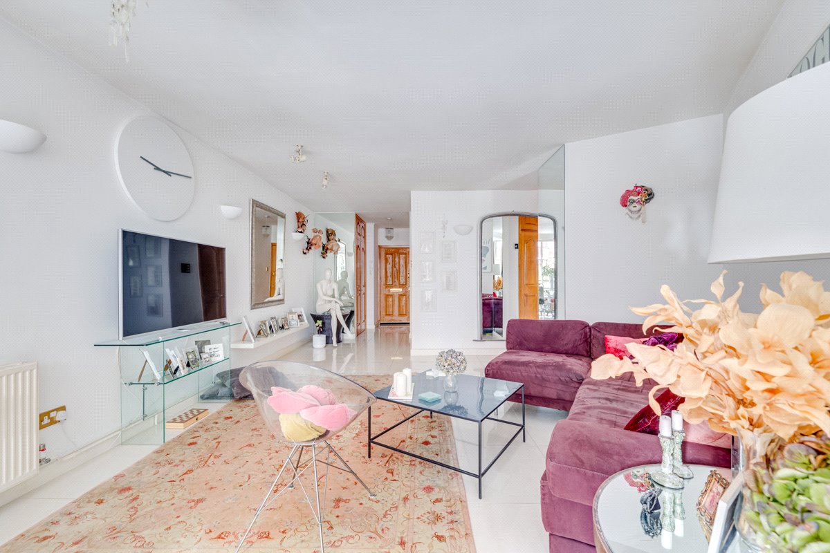 2 bedroom Flat, Stevenage Road, London, SW6 - Let Agreed, Image 8