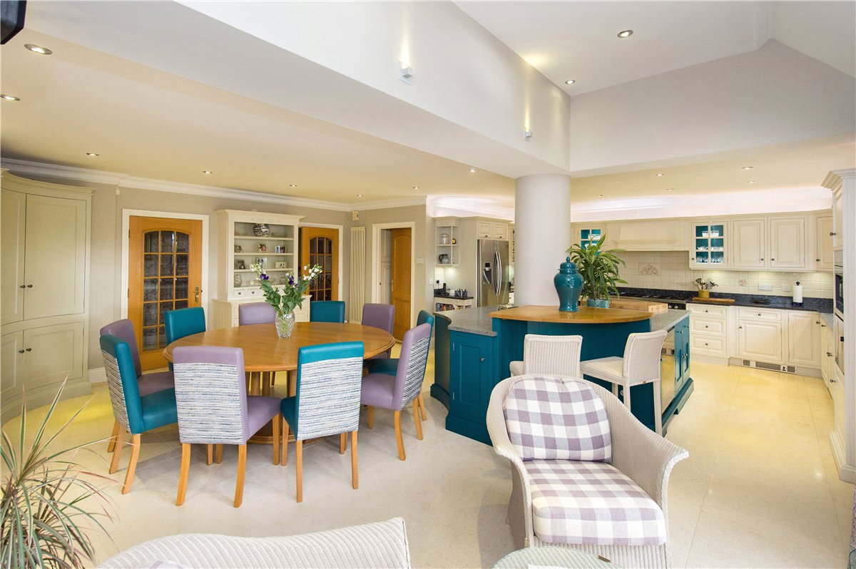 5 bedroom House, Fulwith Mill Lane, Harrogate, HG2 - Available, Image 1