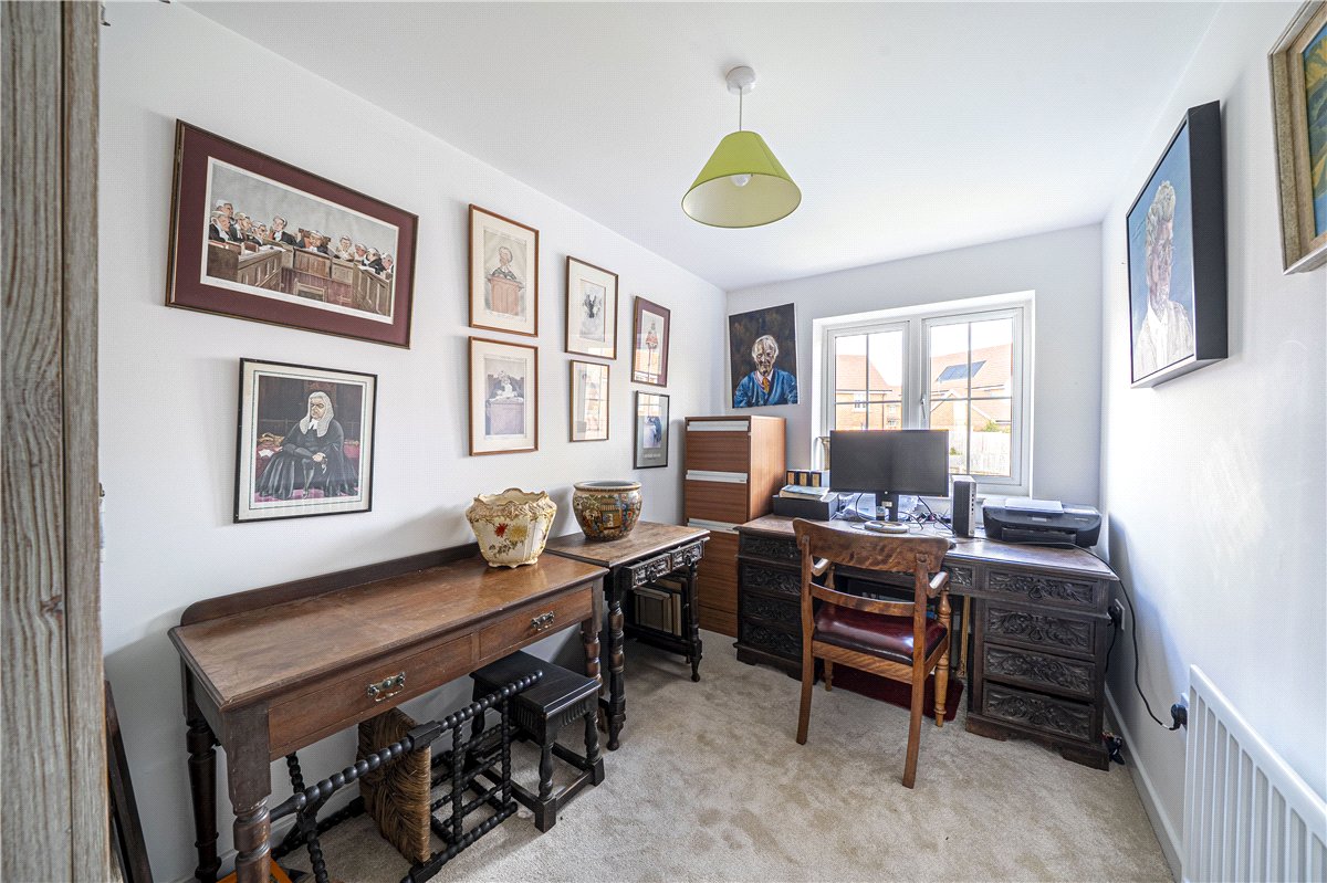 3 bedroom House, Field Close, Bishops Waltham, SO32 - Available, Image 4