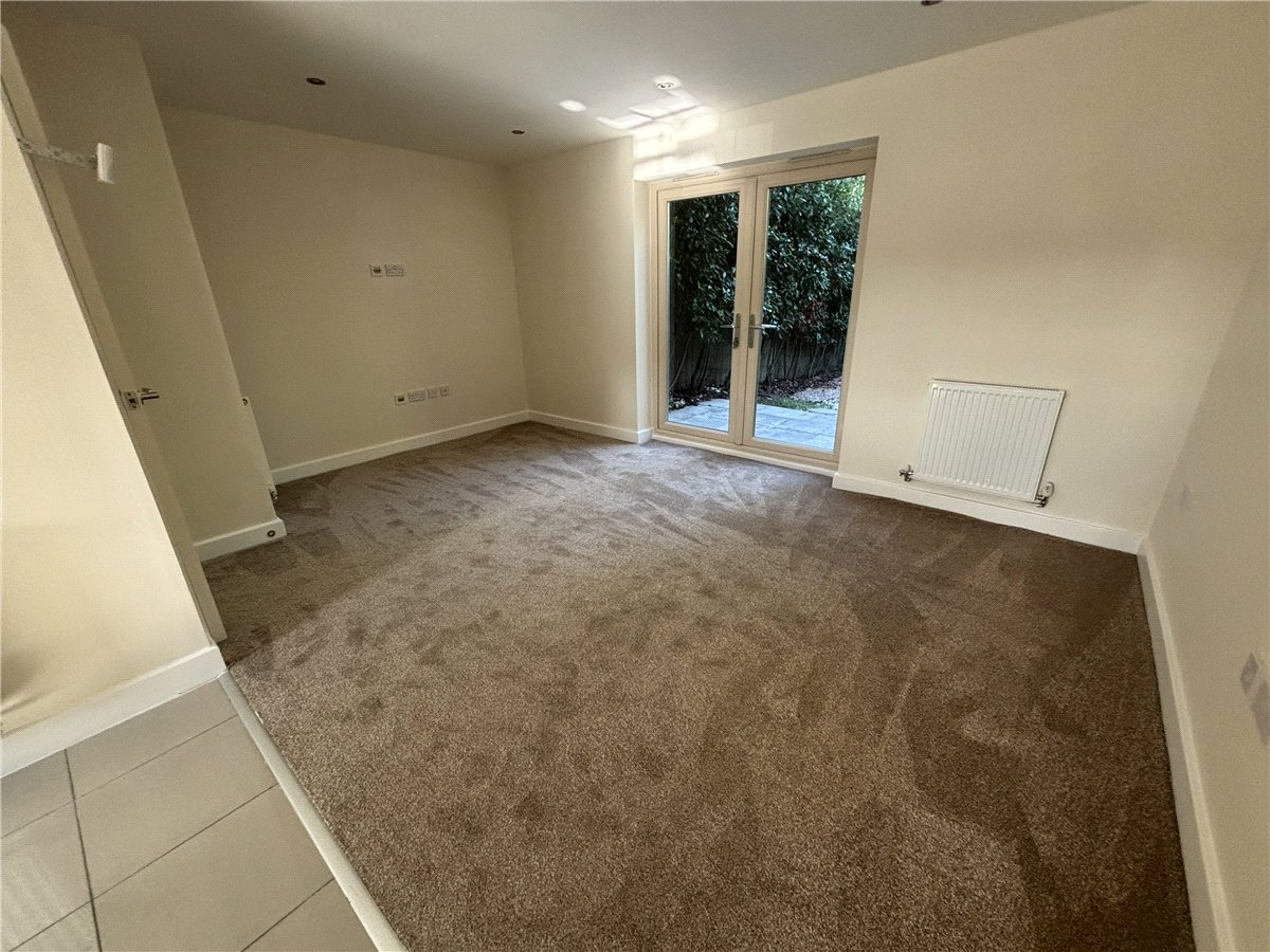 3 bedroom House, Comelybank Drive, Mexborough, S64 - Available, Image 2