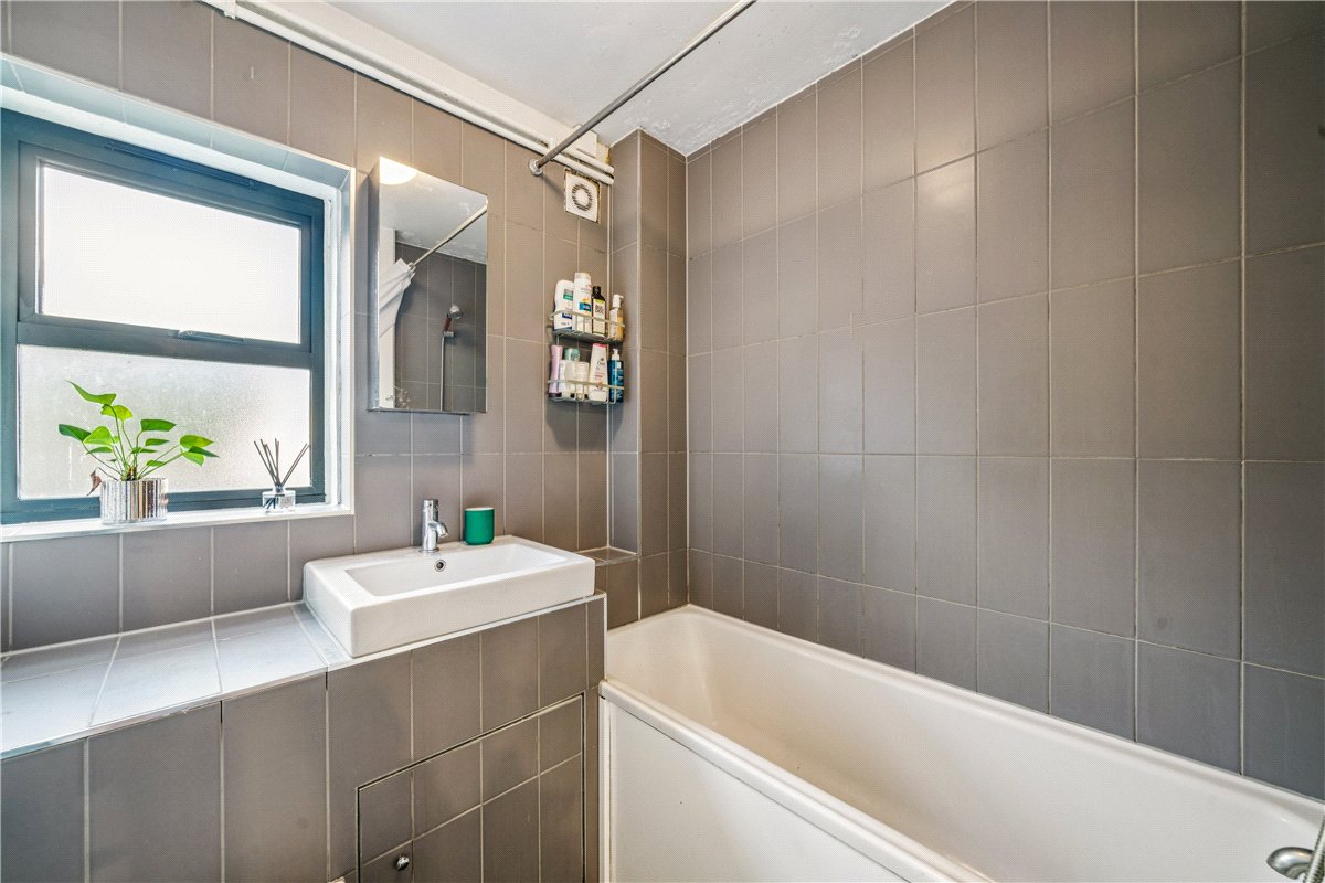 2 bedroom Flat, Mayford Close, London, SW12 - Sold STC, Image 8