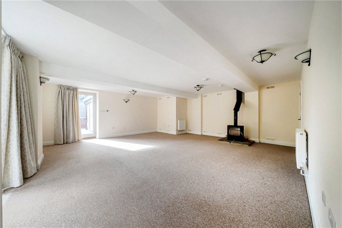 4 bedroom House, Adbury, Newbury, RG20 - Available, Image 4