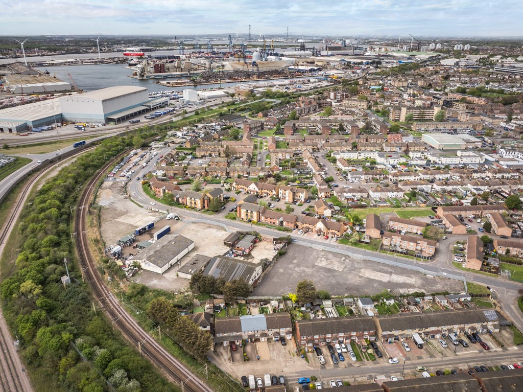 14503 Sq Ft, Hume Avenue, Tilbury, RM18 - Available, Image 1