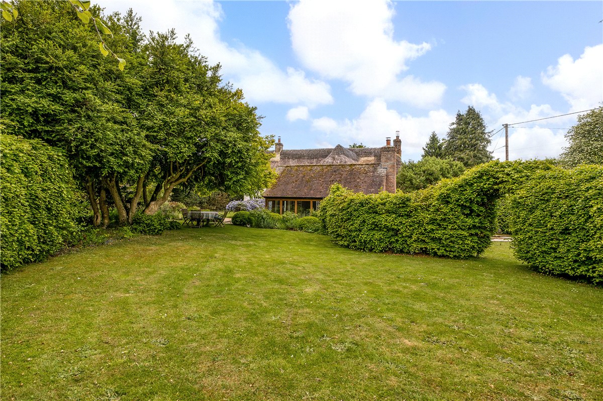 4 bedroom House, Easton Royal, Pewsey, SN9 - Available, Image 18