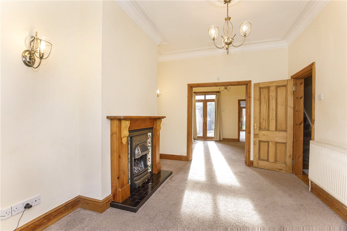 4 bedroom House, Park Grove, York, YO31 - Let Agreed, Image 2